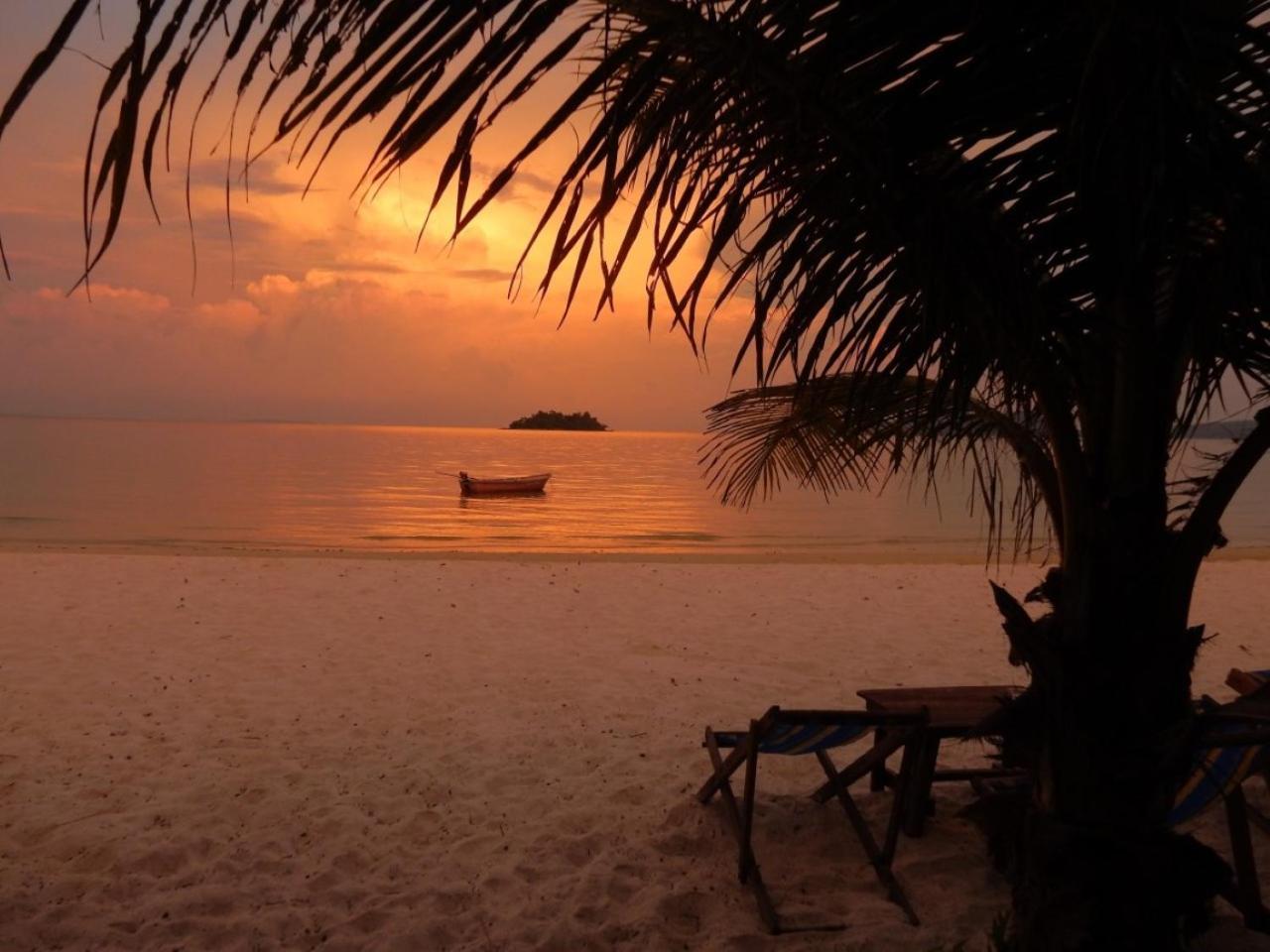 Sandbank Restaurant & Camping Koh Rong Kaoh Touch Eksteriør billede