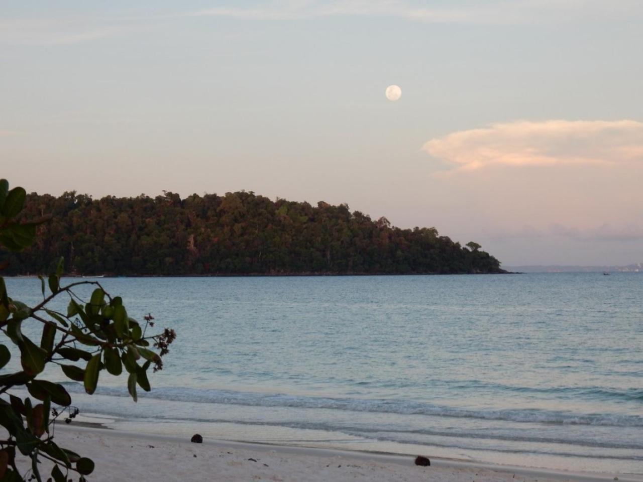 Sandbank Restaurant & Camping Koh Rong Kaoh Touch Eksteriør billede