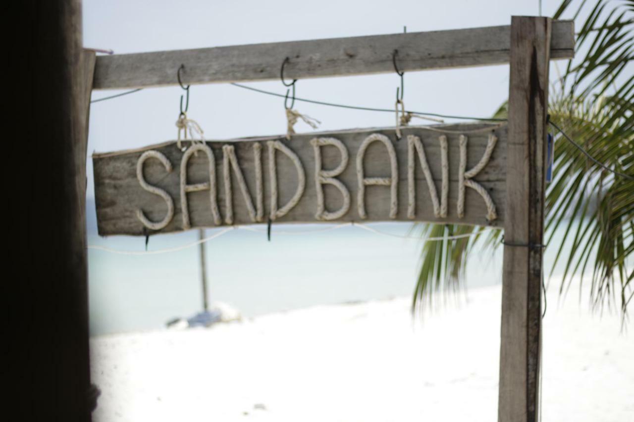 Sandbank Restaurant & Camping Koh Rong Kaoh Touch Eksteriør billede